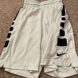 Nike basketball short